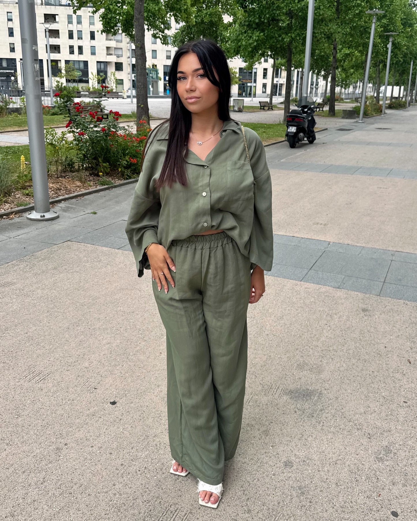 Ensemble Raya Kaki